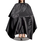 Waterproof Black Cutting Cape with Elastic Neck and Clip Closure – 160 × 140 cm